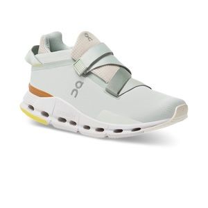 ON Cloudnova Wrap Leaf/Cumin size US 11 excellent condition